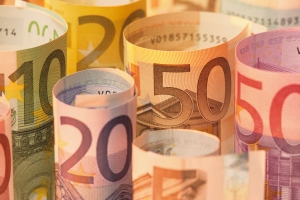 EURUSD : L'euro débute la semaine sous pression suite aux commentaires de Draghi